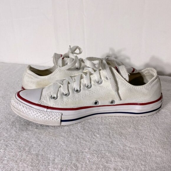 Converse Unisex White With Red Trim Lace Up Low Top Sneakers 7 - Picture 10 of 12